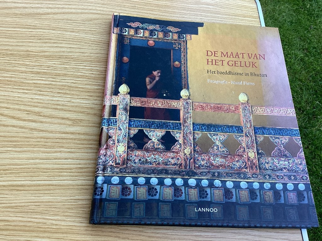 De maat van geluk. Het Boeddhisme in Bhutan, Boeken, Boekenweekgeschenken, Ophalen of Verzenden, Gelezen