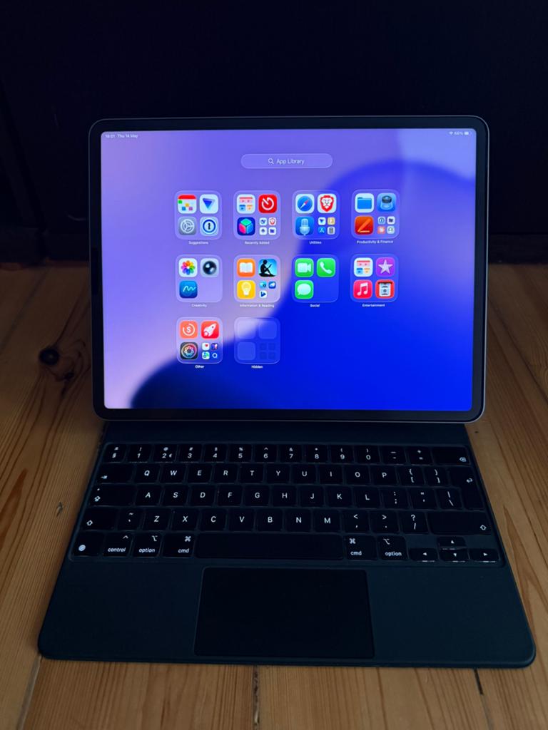 iPad Pro 12.9” M2 - 512GB - Wifi - Magic Keyboard QWERTY, Informatique & Logiciels, Apple iPad Tablettes, Gris, 13 pouces ou plus