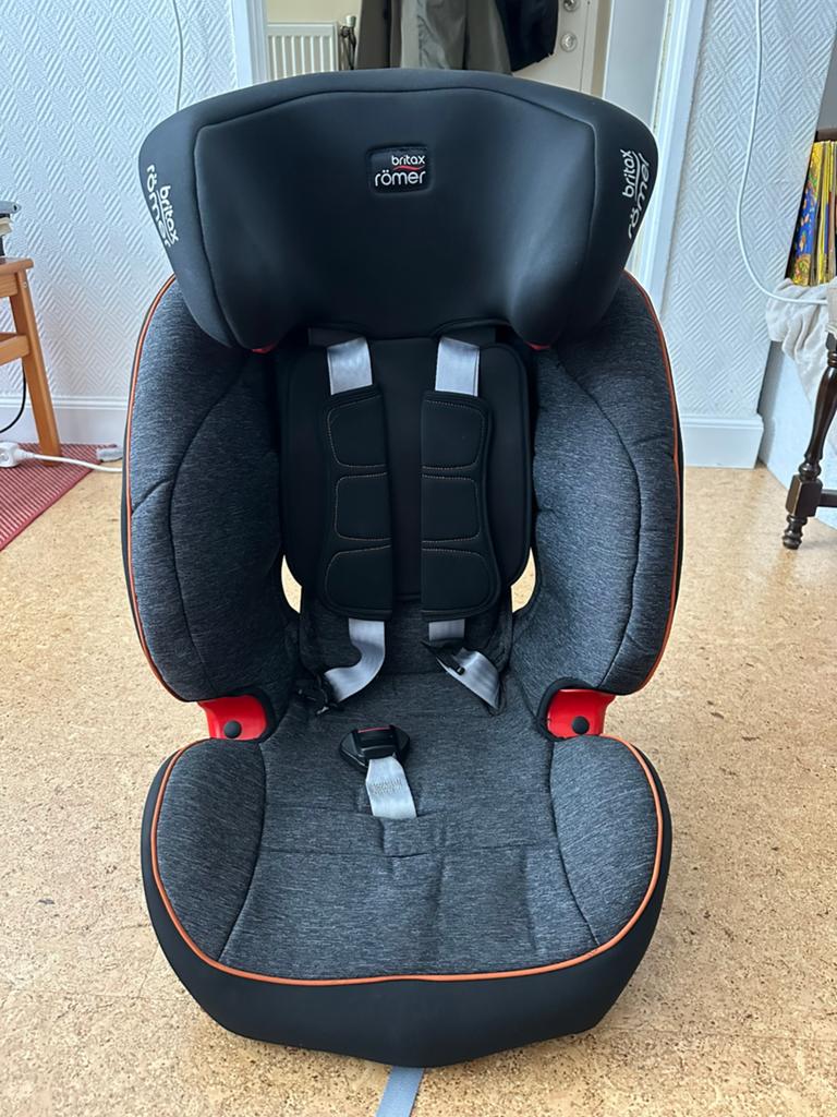 Autostoel Britax romer, Kinderen en Baby's, Autostoeltjes, Ophalen, Romer, Verstelbare rugleuning, Zo goed als nieuw