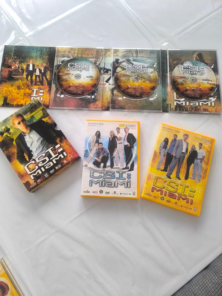 Lot dvd's van CSI Miami, Ophalen