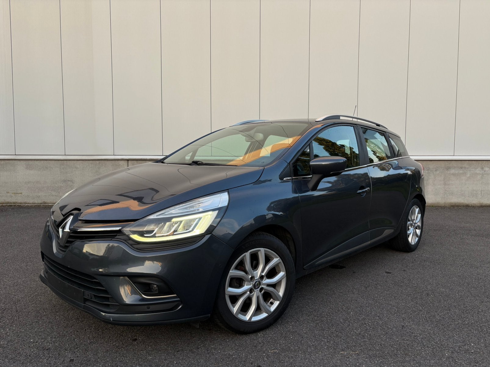 Renault Clio - Automaat - zeer proper, Auto's, Automaat, Euro 6, Leder, Particulier