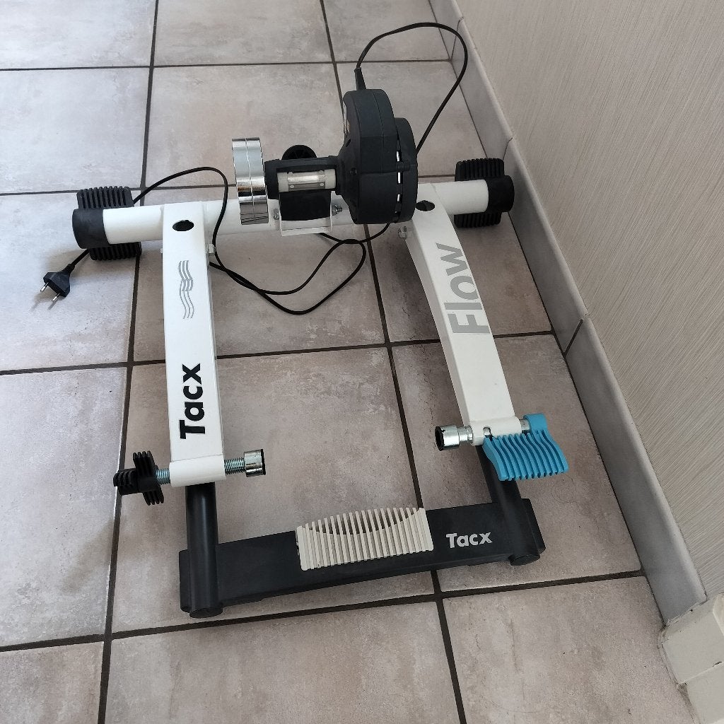 Tacx flow T2200 + steekas, Enlèvement