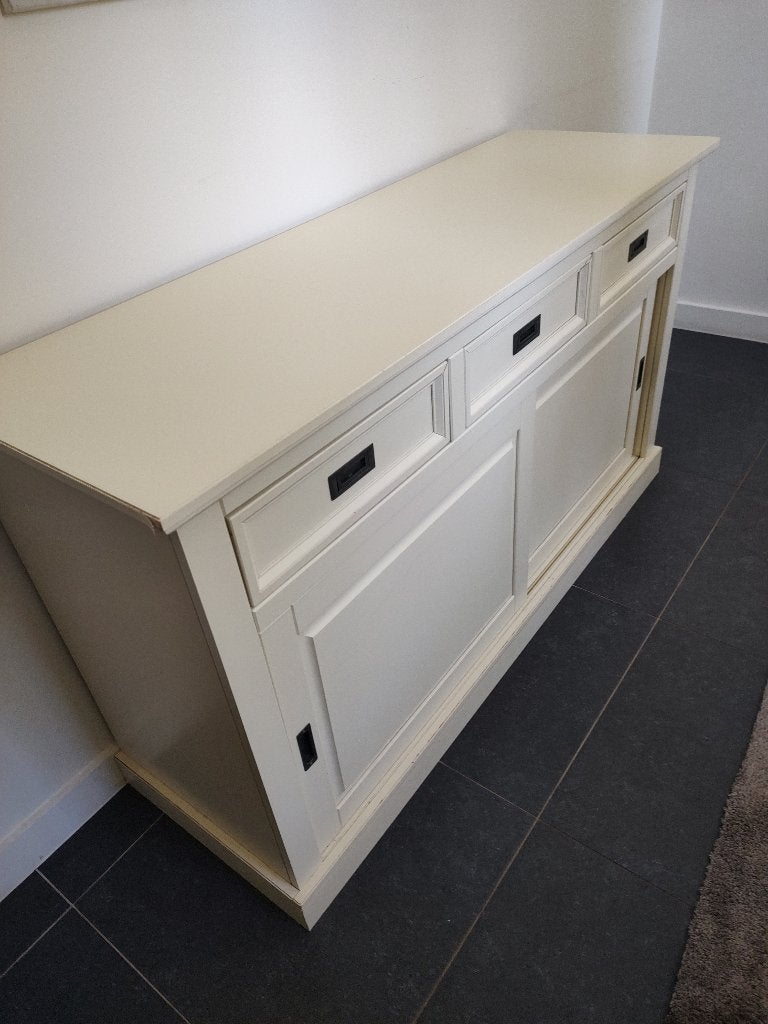 Te koop mooie witte kast en nieuwe fotokader, Maison & Meubles, Avec tablette(s), 150 à 200 cm, Comme neuf, Enlèvement