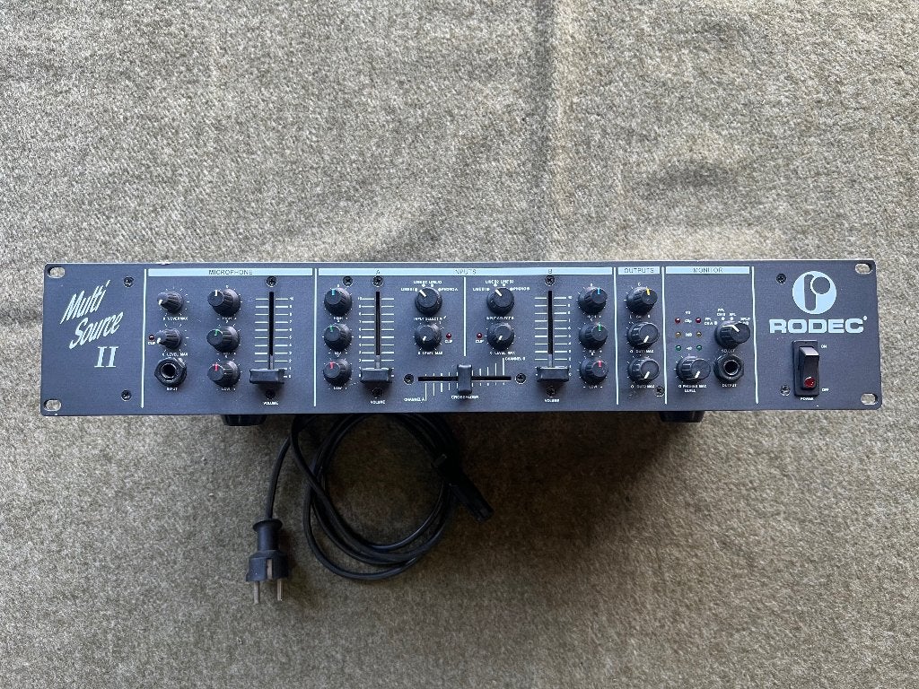 Rodec Multi Source II Professionele 19" Analoge Mixer Preamp, Ophalen of Verzenden, Zo goed als nieuw, Minder dan 5 kanalen, Microfooningang