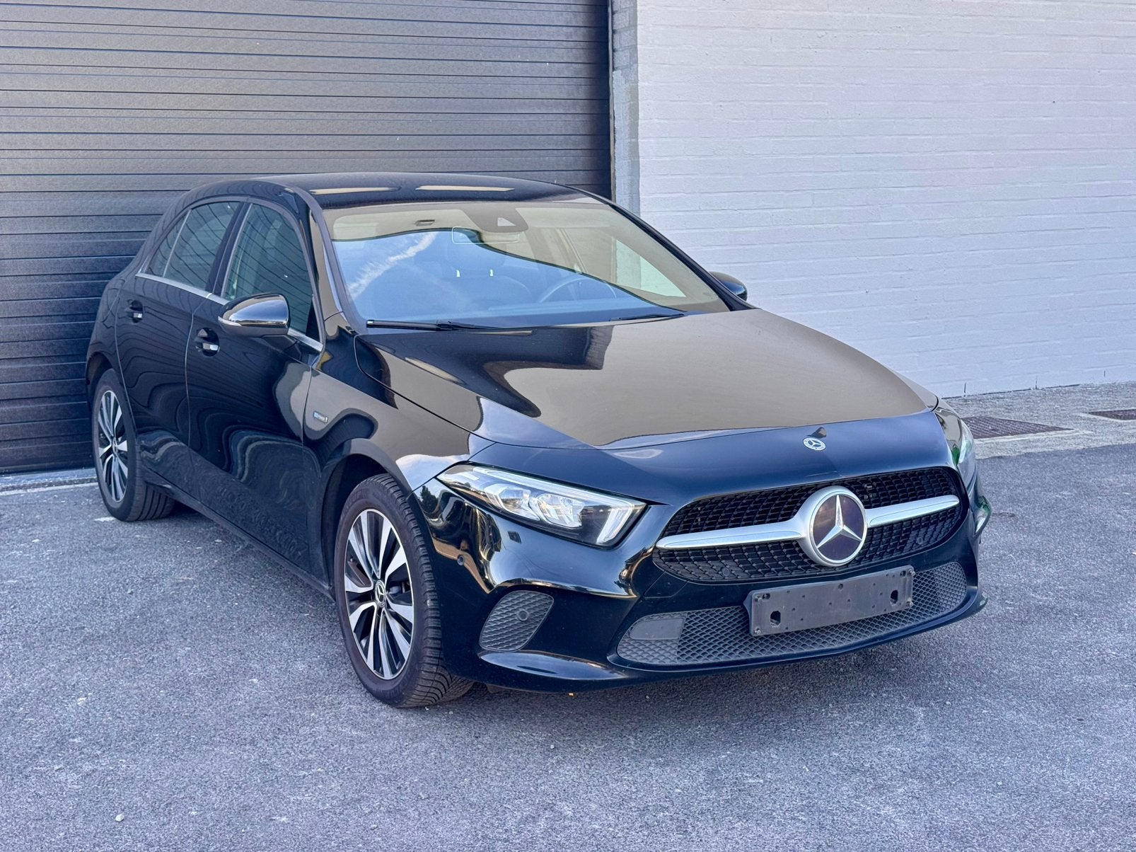 MERCEDES A 250 e, Auto's, Automaat, Euro 6, Zwart, Leder