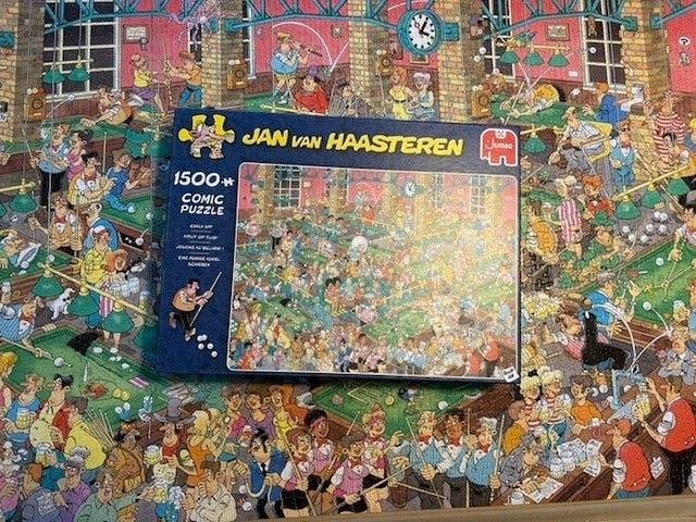 Jan Van Haasteren 1500 - krijt op tijd, Hobby en Vrije tijd, Denksport en Puzzels, Ophalen of Verzenden, 500 t/m 1500 stukjes