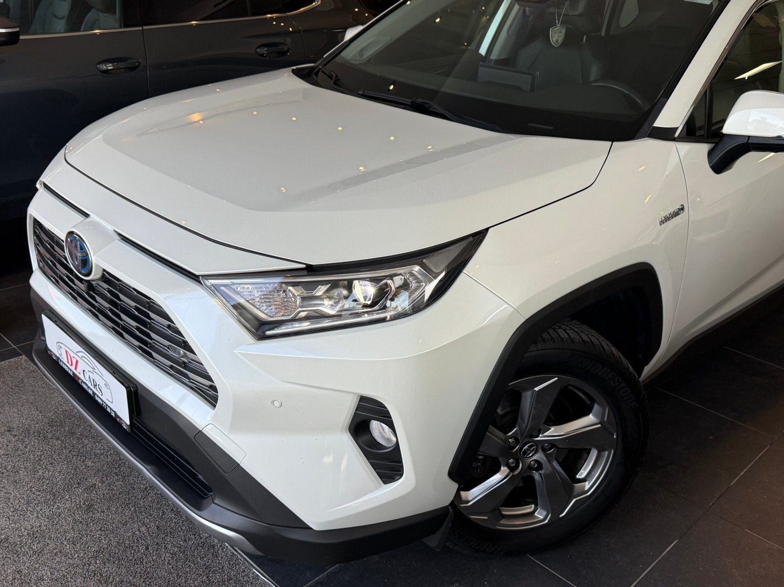 TOYOTA RAV4 HYBRID 2.5I 181CV |NAVI | CAMÉRA 360* | JBL |, Cuir, https://public.car-pass.be/vhr/45d3e6e4-201a-4146-acd9-71a8c52ef550