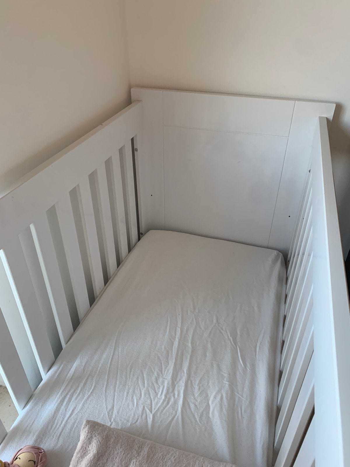 Bopita babybed verstelbaar in de hoogte met matras, Enfants & Bébés, Chambre d'enfant | Chambres d'enfant complètes, Enlèvement