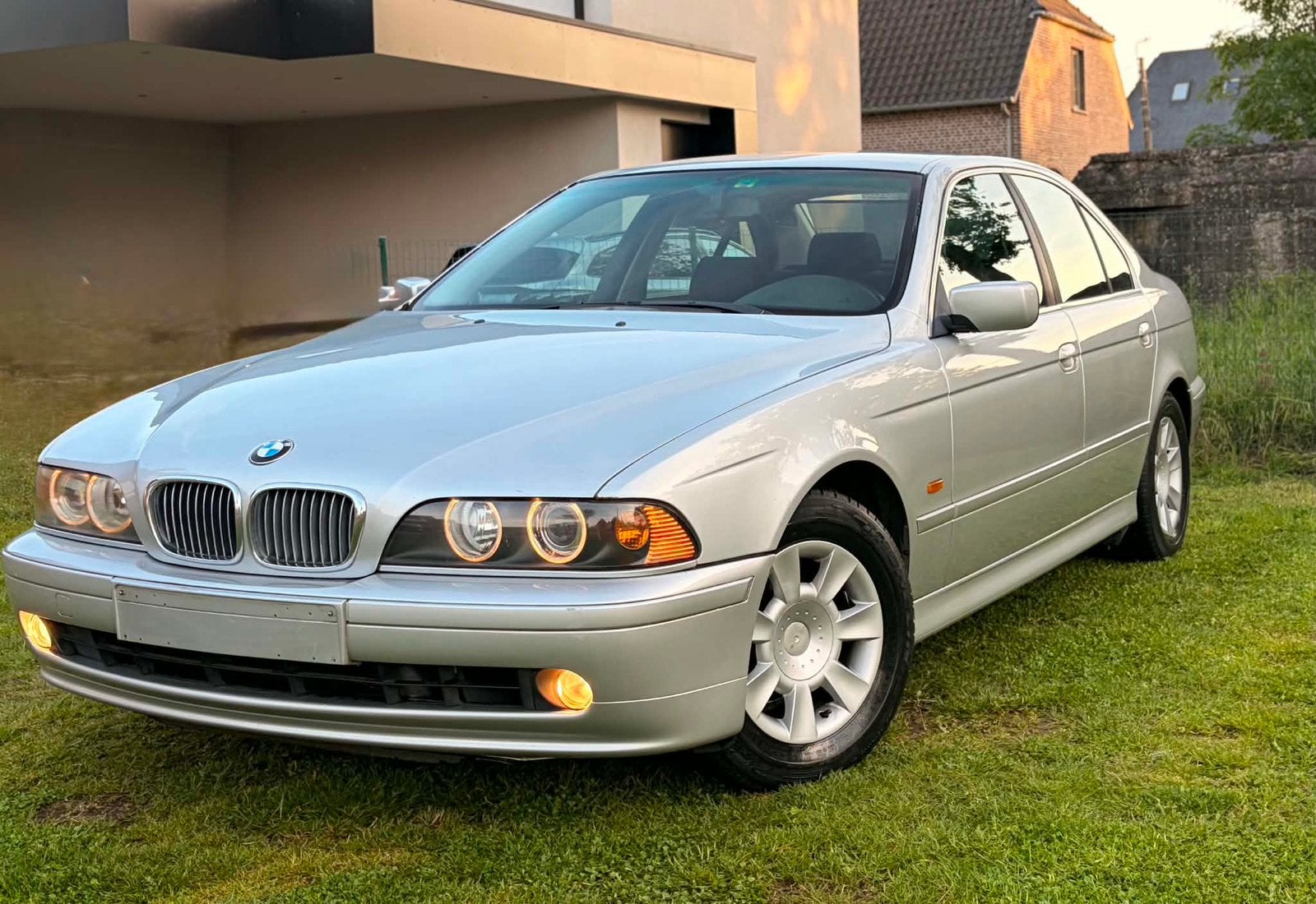 Bmw 520d facelift e39 sedan, Autos, BMW, Particulier, Série 5, Diesel, Euro 3, Berline, 5 portes, Boîte manuelle, Argent ou Gris