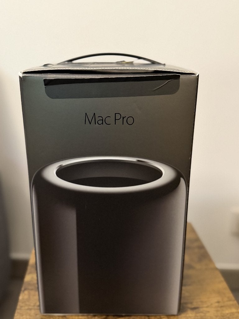 Apple Mac Pro 6,1 "Trash Can" Late 2013, Computers en Software, Desktop Pc's, 64 GB of meer, 2 tot 3 Ghz, Intel Xeon, Ophalen of Verzenden