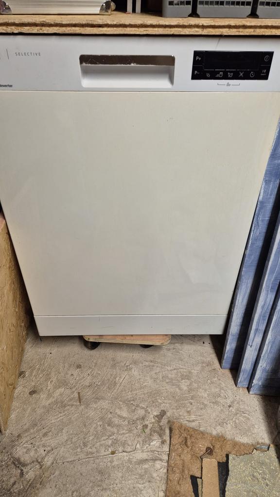 Vaatwaasmachine + Versterker + oven + microgolf + 2 frigos, Elektronische apparatuur, Ophalen, Gebruikt