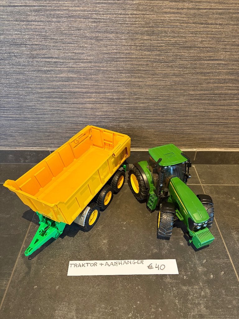 Traktor met aanhangwagen, Ophalen, Zo goed als nieuw