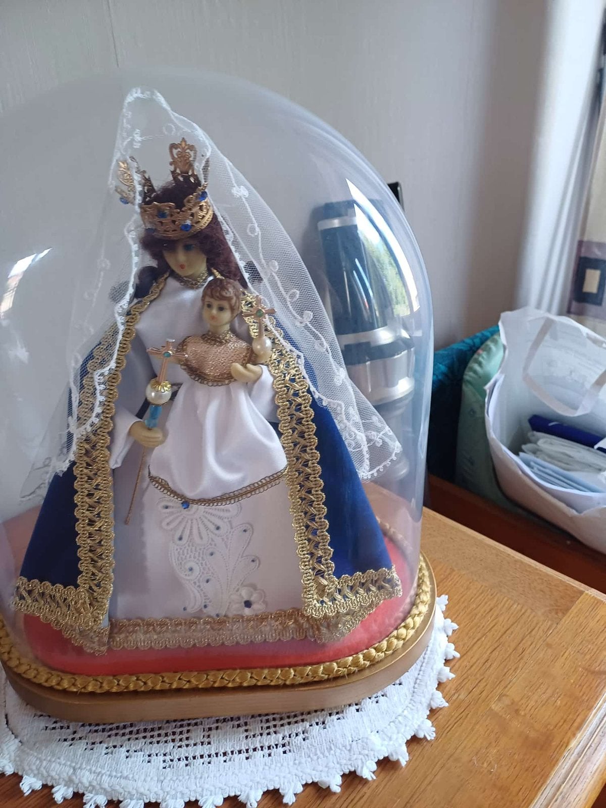 Madonna met kind, Antiek en Kunst, Ophalen