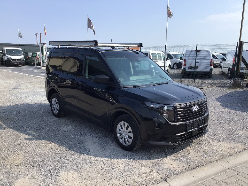 ford courier benzine 2025 50800km 14950e ex, Auto's, Stof, Euro 6, Zwart, Bedrijf