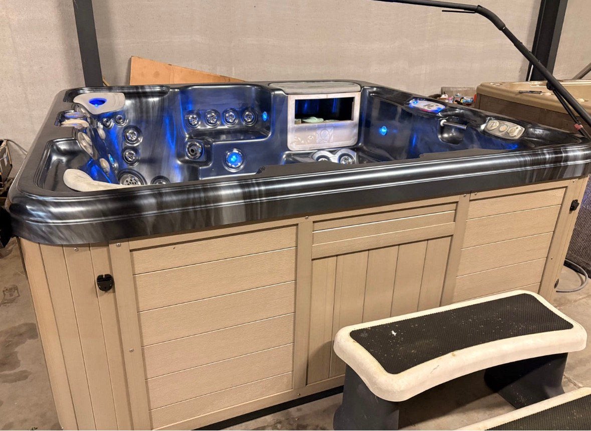 JACUZZI 5 PERSONNES – LIVRAISON ET INSTALLATION GRATUITES !, Jardin & Terrasse, Enlèvement, Comme neuf