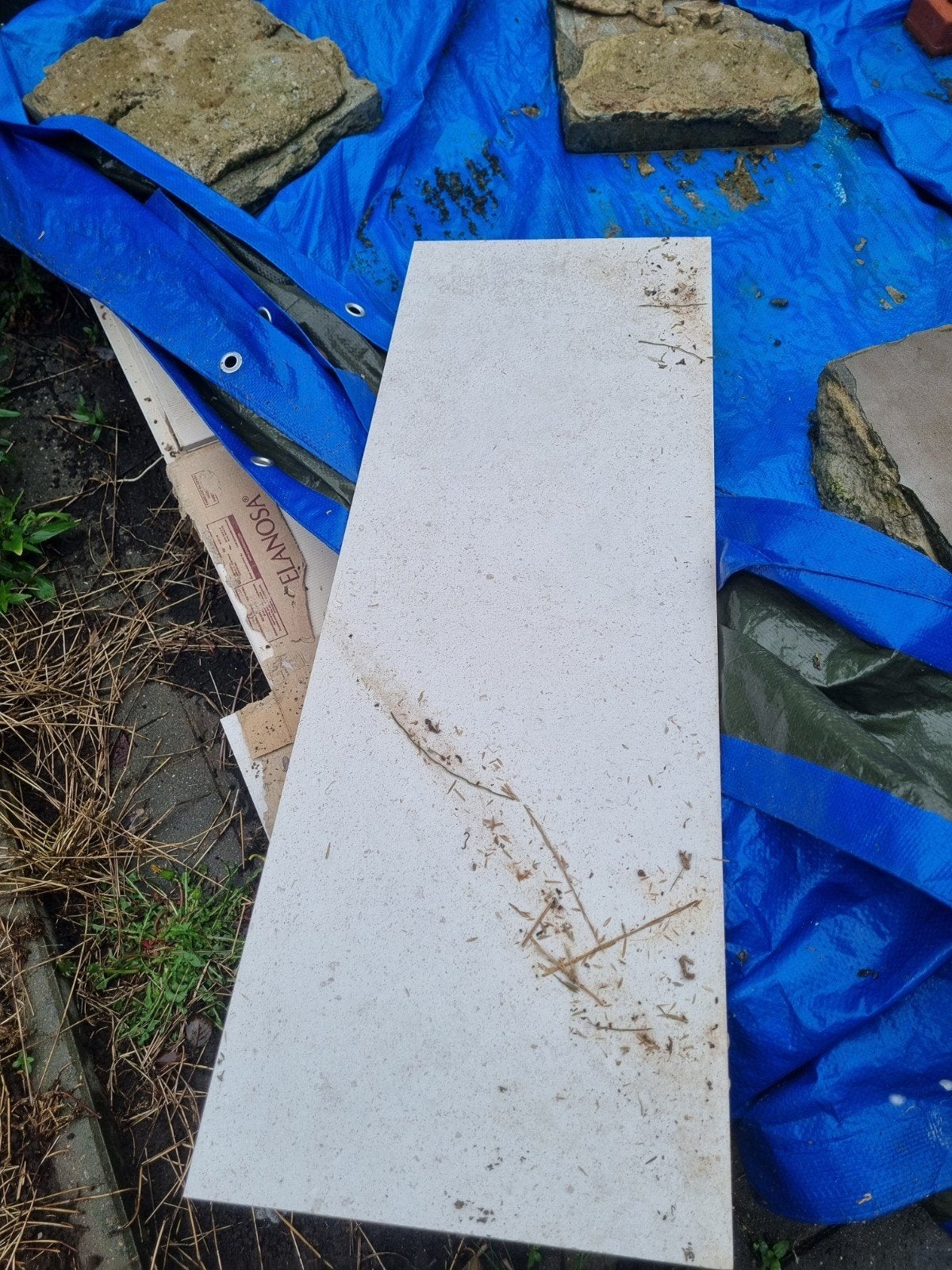 Tegels
0,31* 0,9 +/- 48 eenheid, Doe-het-zelf en Bouw, Hout en Planken, Ophalen
