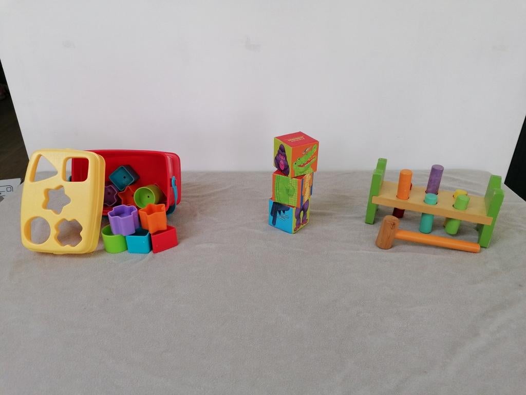 Speelgoed hamerbank + blokkenstoof, Kinderen en Baby's, Ophalen of Verzenden, Zo goed als nieuw