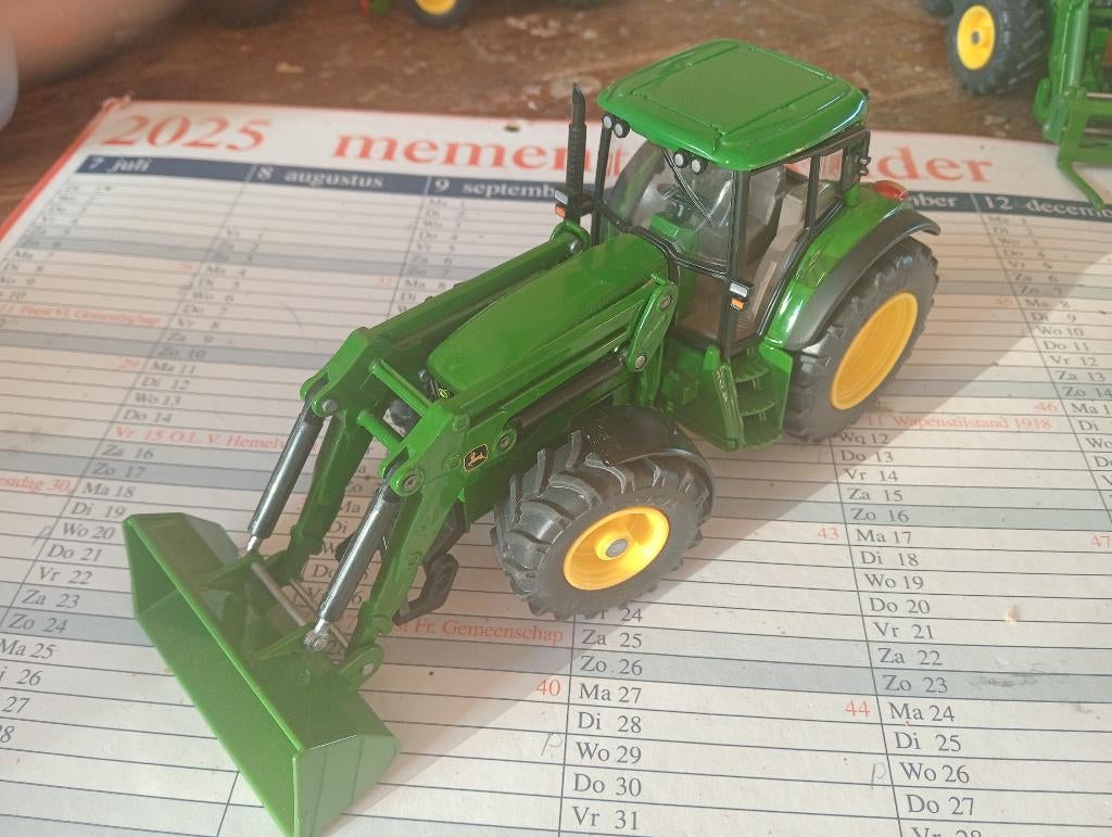 siku 1332 john dheere met schepbak, Ophalen of Verzenden, Zo goed als nieuw, Tractor of Landbouw, SIKU