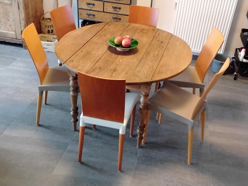 Table ronde de salle à manger en chêne, 100 à 150 cm, Cinq personnes ou plus, Rond, Traditionnel ancien