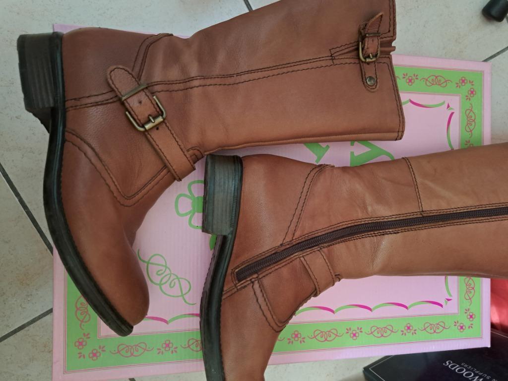 Laarzen camel kleur maat 34, Meisje, Ophalen of Verzenden, Laarzen, Zo goed als nieuw