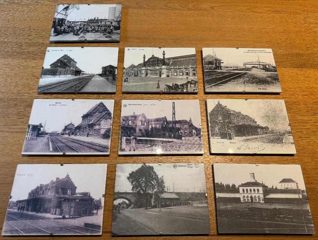 Oude stationsprints in kadertjes, Verzamelen, Spoorwegen en Tram, Ophalen of Verzenden, Gebruikt, Trein, Kaart of Prent