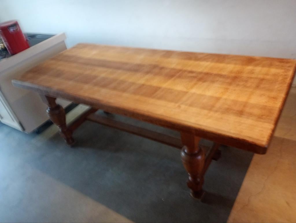 Grote tafel, Ophalen