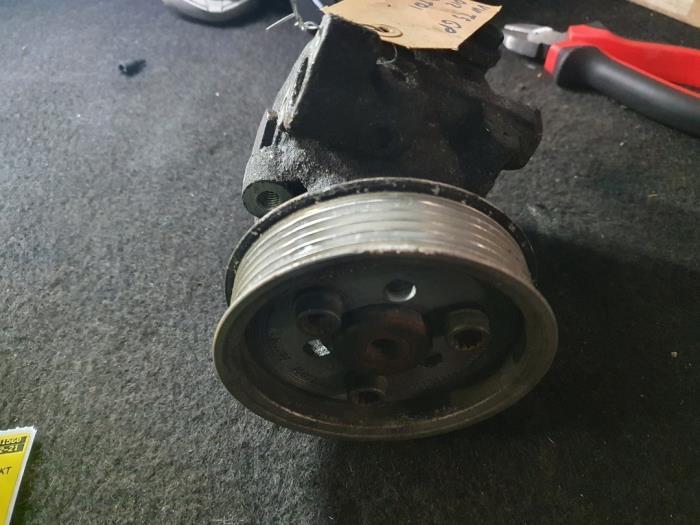 Stuurbekrachtiging Pomp van een Volkswagen Bestel, Ophalen of Verzenden, 3 maanden garantie, Gebruikt, Volkswagen