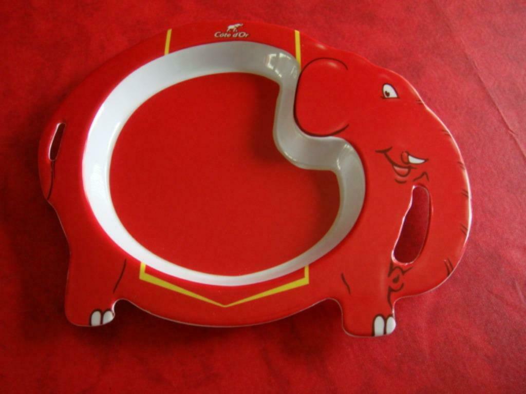 Assiette bébé. Motif: éléphant rouge/blanc., Enlèvement ou Envoi, Utilisé