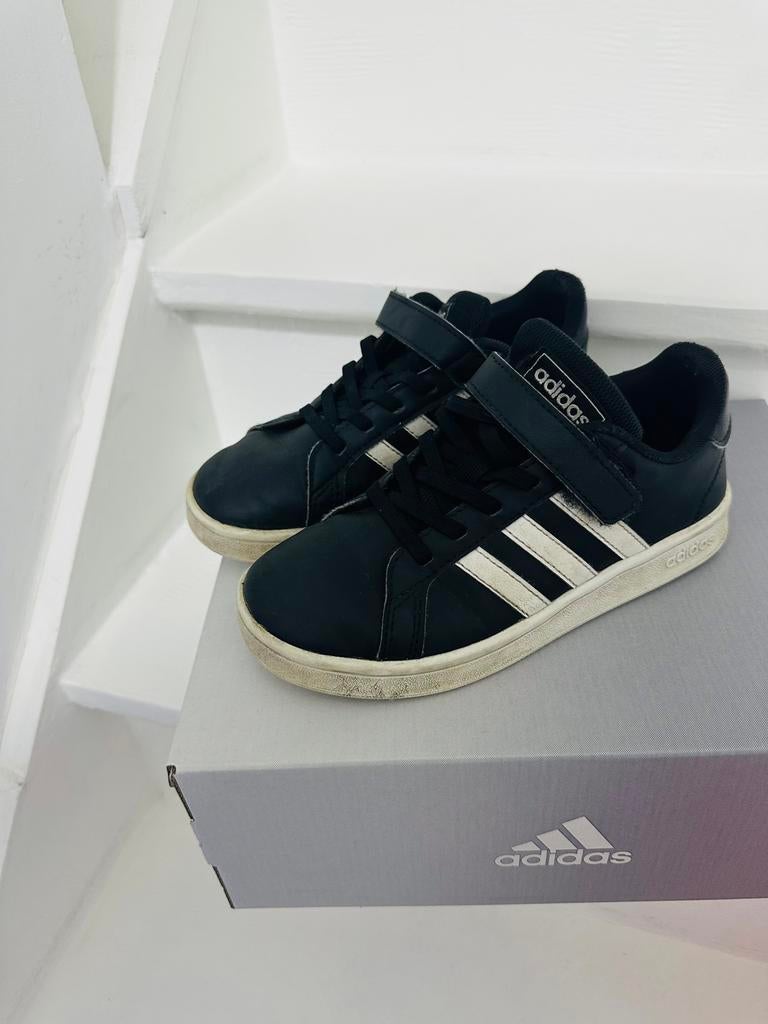 Adidas (maat32), Kinderen en Baby's, Kinderkleding | Schoenen en Sokken, Ophalen, Gebruikt, Adidas
