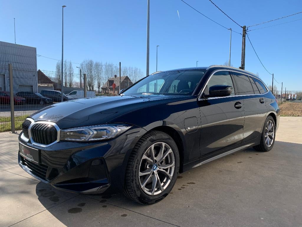 BMW 3 REEKS HYBRID LEDER/LIVECOCKPIT/TREKH/NAVI/AUTOMA, Auto's, BMW, Automaat, 1998 cc, Zwart, Bedrijf