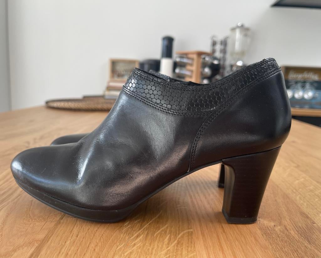 Bottines cuir noir Cypres p.38, Cypres, Comme neuf, Boots et Botinnes, Noir