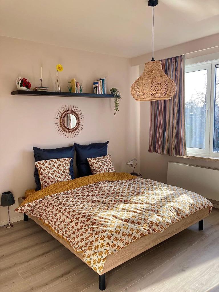 Zeer mooi houten bed in goede staat! 200x180, Huis en Inrichting, Slaapkamer | Bedden, Zo goed als nieuw, Tweepersoons, 180 cm