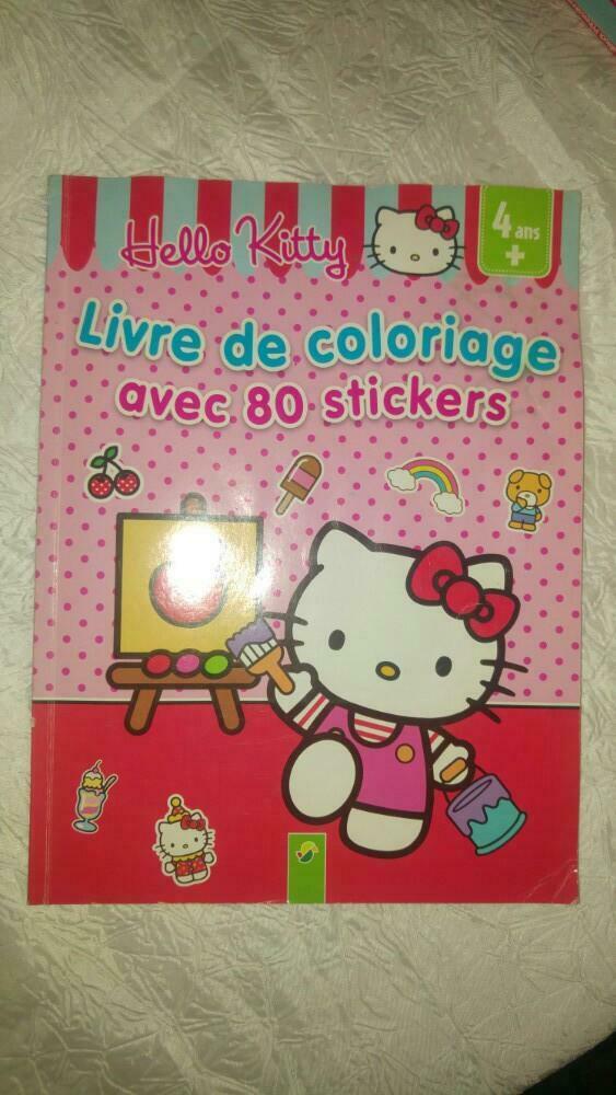 Livre de coloriage avec 80 stickers Hello Kitty, Ophalen of Verzenden, Gelezen