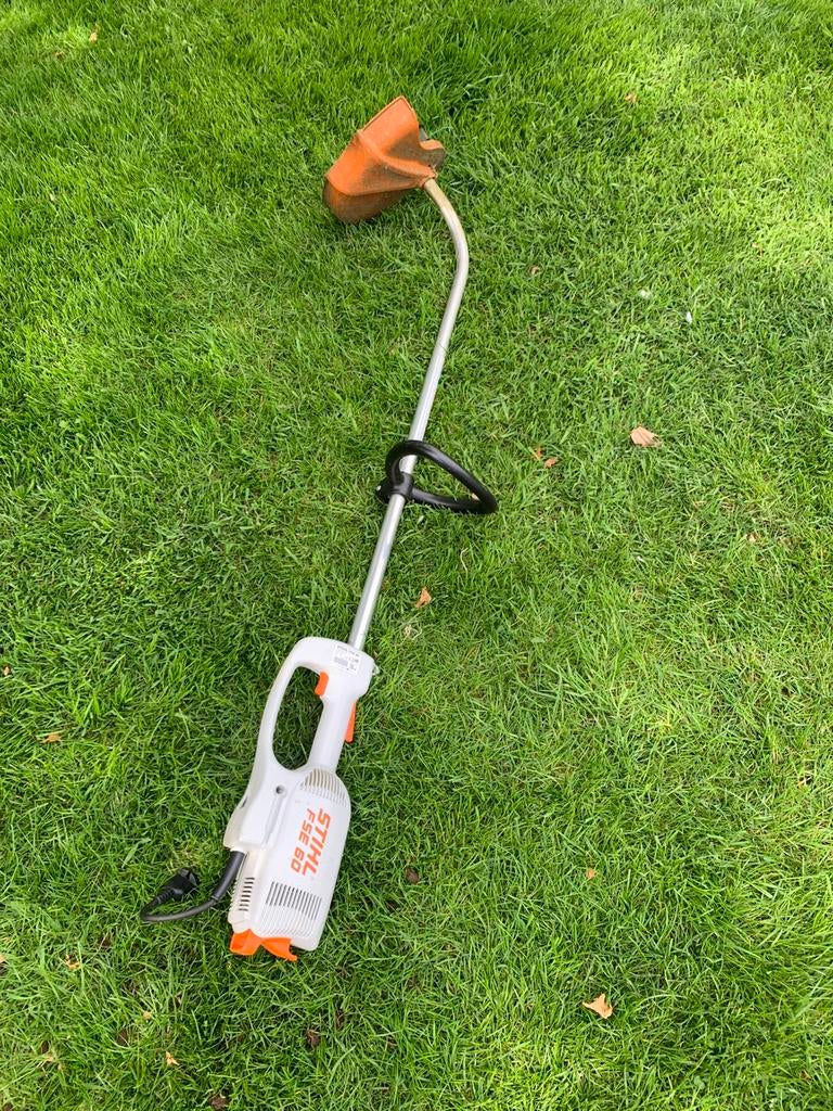 Elektrische kantenmaaier stilh FSE 60, Ophalen, Stihl, Gebruikt, 30 tot 50 cm