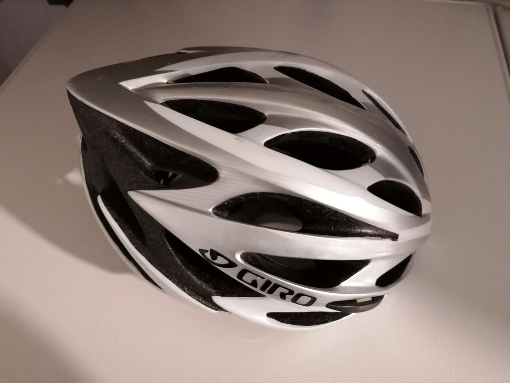 Fietshelm GIRO, Fietsen en Brommers, Ophalen, Zo goed als nieuw