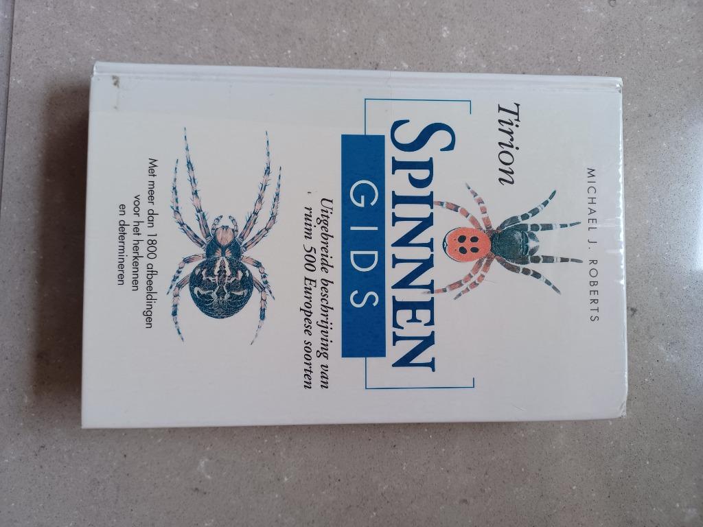 Spinnengids Tirion., Boeken, Natuur, Ophalen, Gelezen, Overige onderwerpen, Michael J.Roberts.