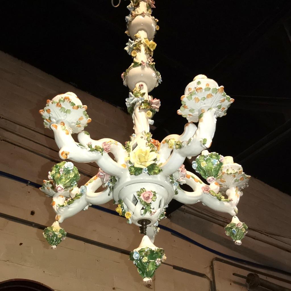 Lustre ancien en porcelaine italienne H 105 cm diamètre 50cm, Enlèvement
