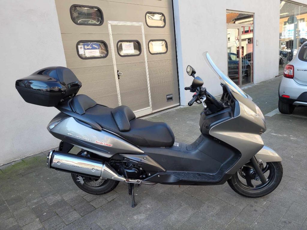 Honda Silverwing 400, Motoren, 400 cc, Particulier, 12 t/m 35 kW, 2 cilinders