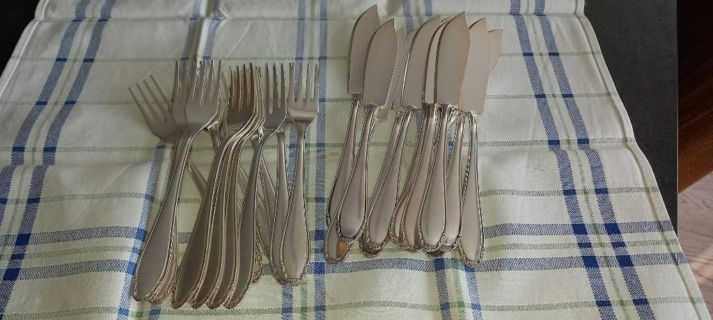 Couverts  en argent poids total 1.100kg, Enlèvement