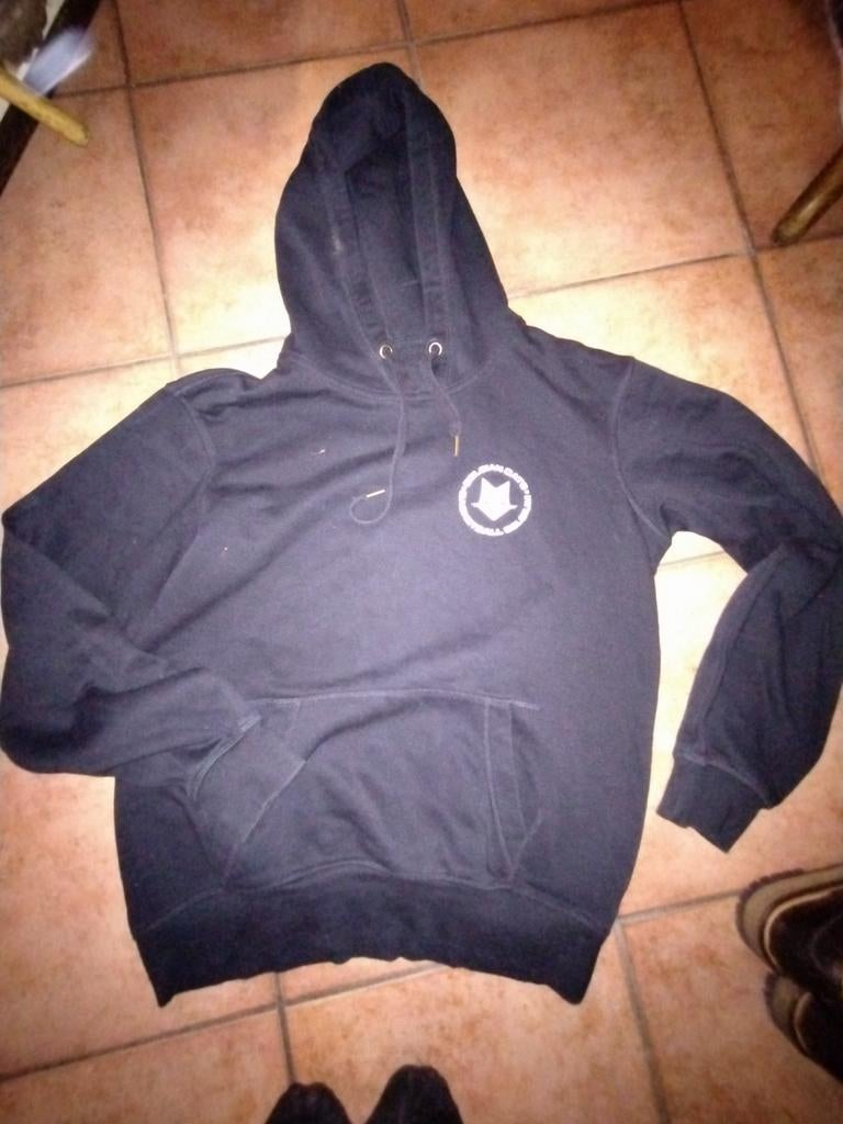 Mooie Pullover de Belgium cat maat medium, Enlèvement