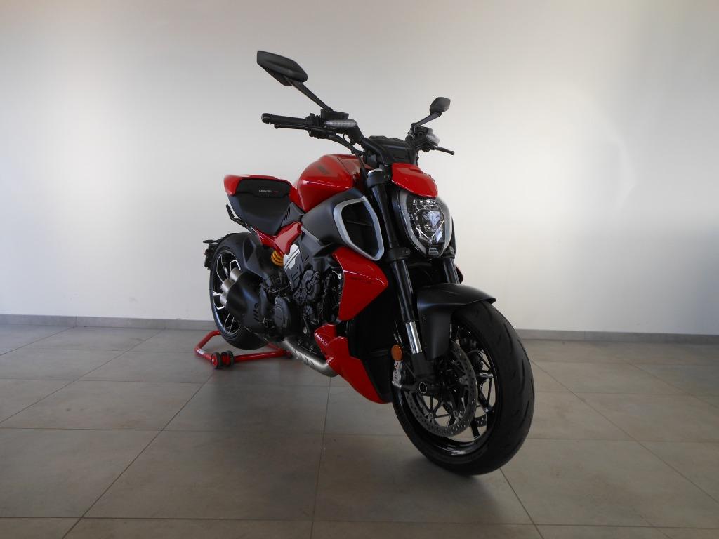 Ducati Diavel V4, 1158 cm³, Entreprise, Plus de 35 kW, 4 cylindres