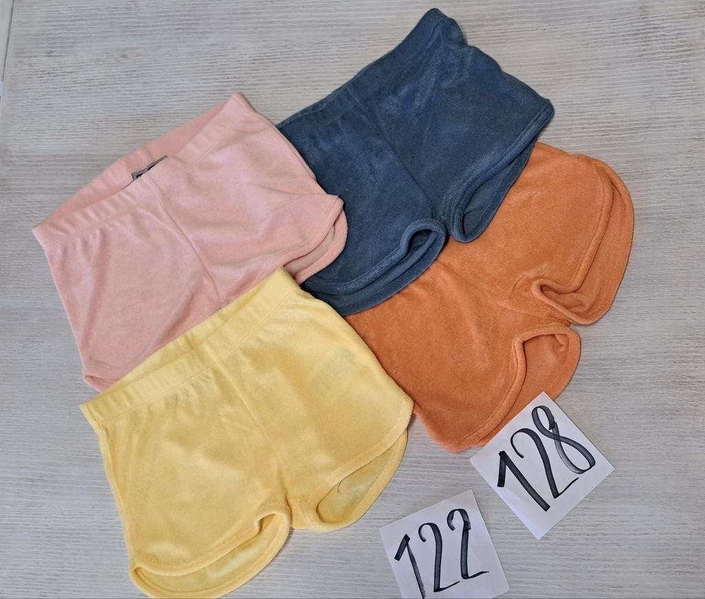Sport short sponsen 122-128, Ophalen of Verzenden, Zo goed als nieuw