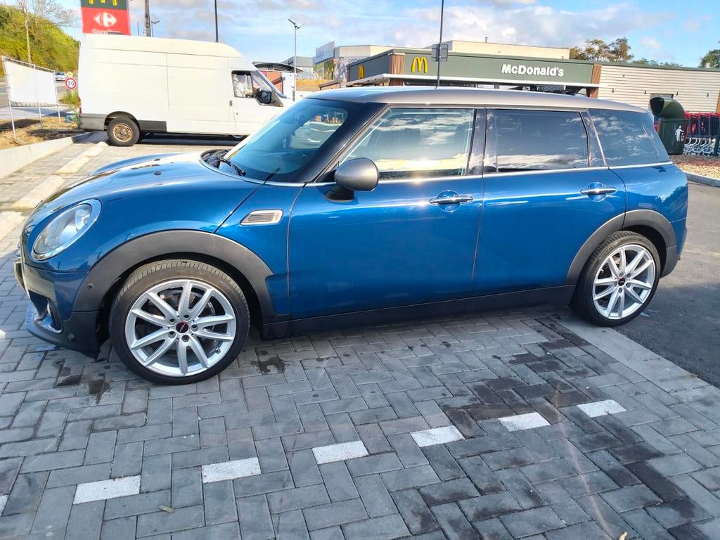 Mini  Clubman full options. 2. L Diesel 4,1 l/100 jantes 18., Auto's, Mini, Clubman, Blauw, Diesel, Particulier