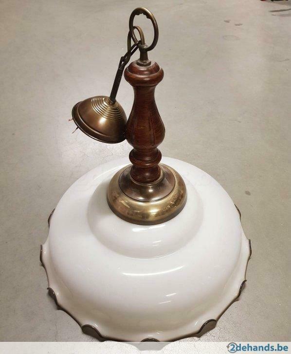 Glazen witte luchter met hout, Enlèvement, Utilisé, Bois