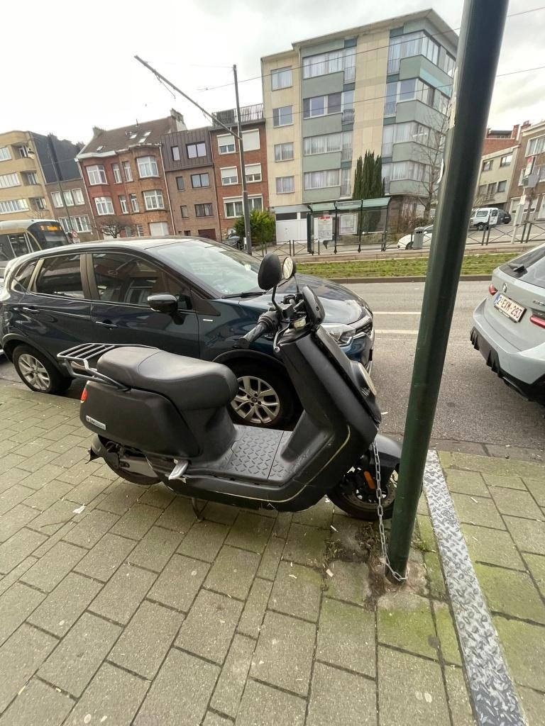 NIU Sport elektrische booster van 50 km/u, Ophalen