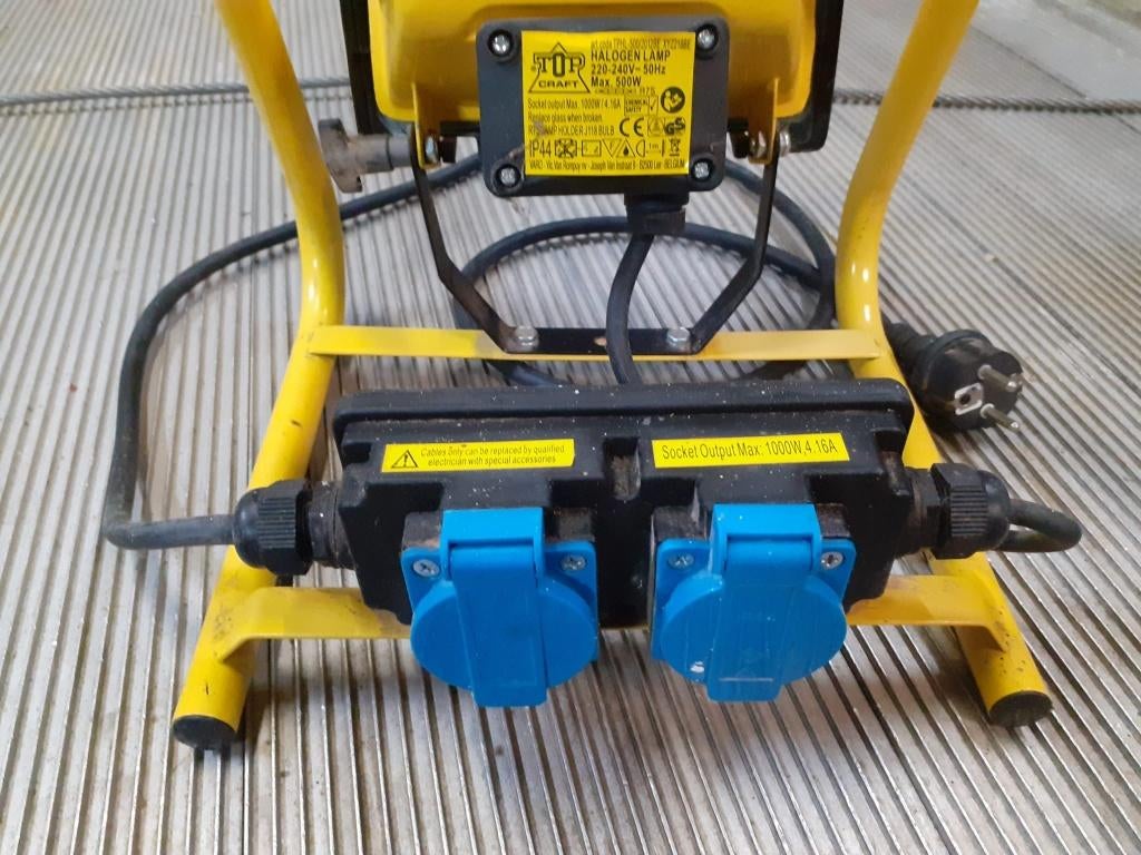 Werflamp, werklamp met twee stopcontacten - professioneel, Doe-het-zelf en Bouw, Ophalen of Verzenden, Gebruikt, Lamp met armatuur