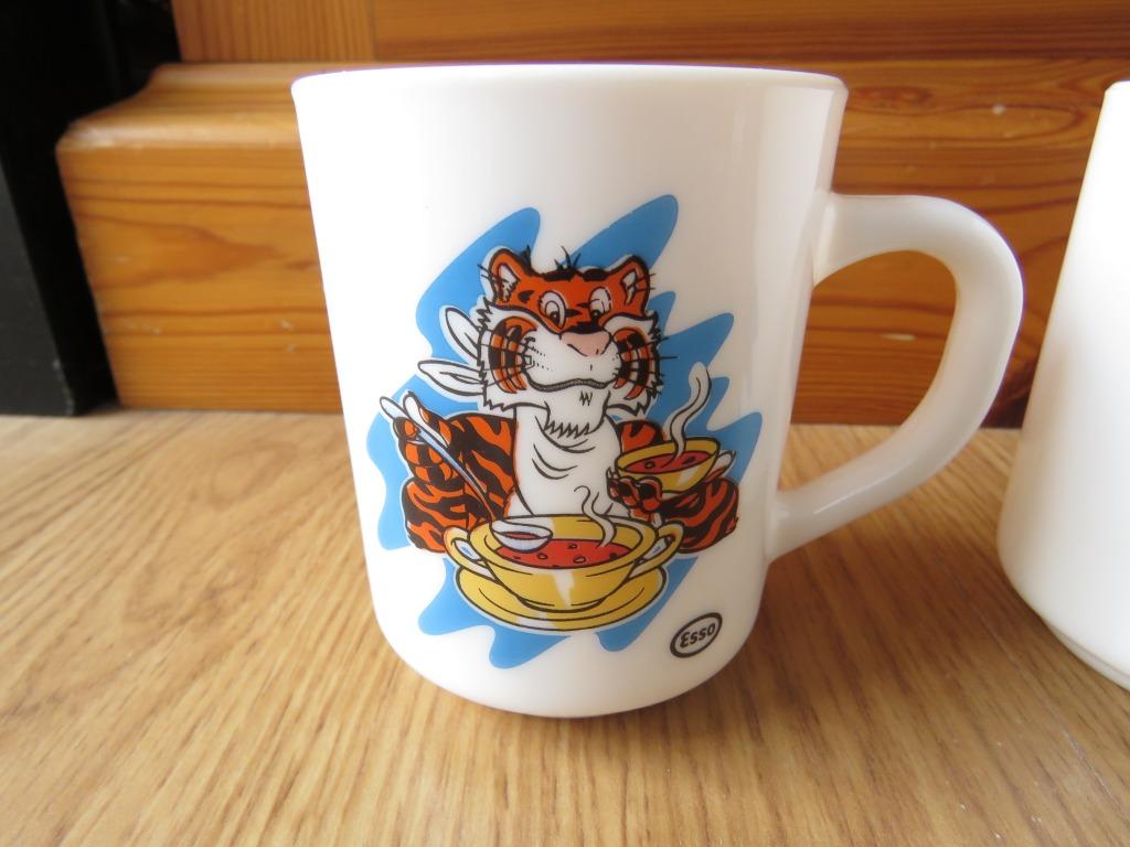vintage arcopal 3 mug tasses avec motifs tigre Esso, Huis en Inrichting, Keuken | Servies, Zo goed als nieuw, Kop(pen) en/of Schotel(s)