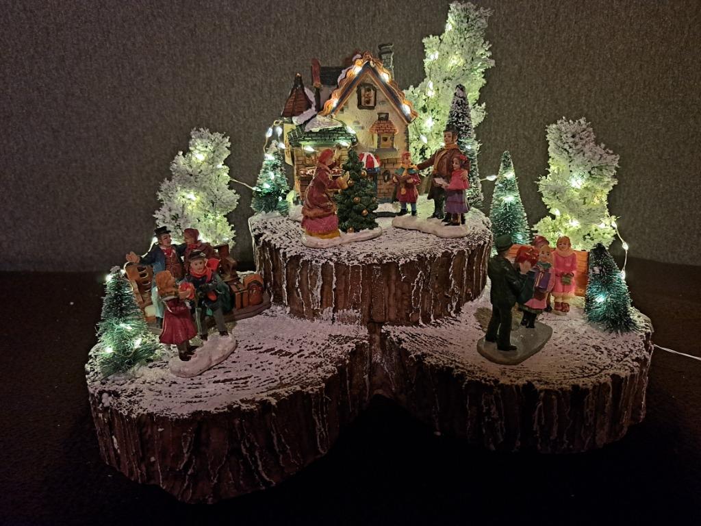 Kersttafereel met verlichting, Diversen, Ophalen