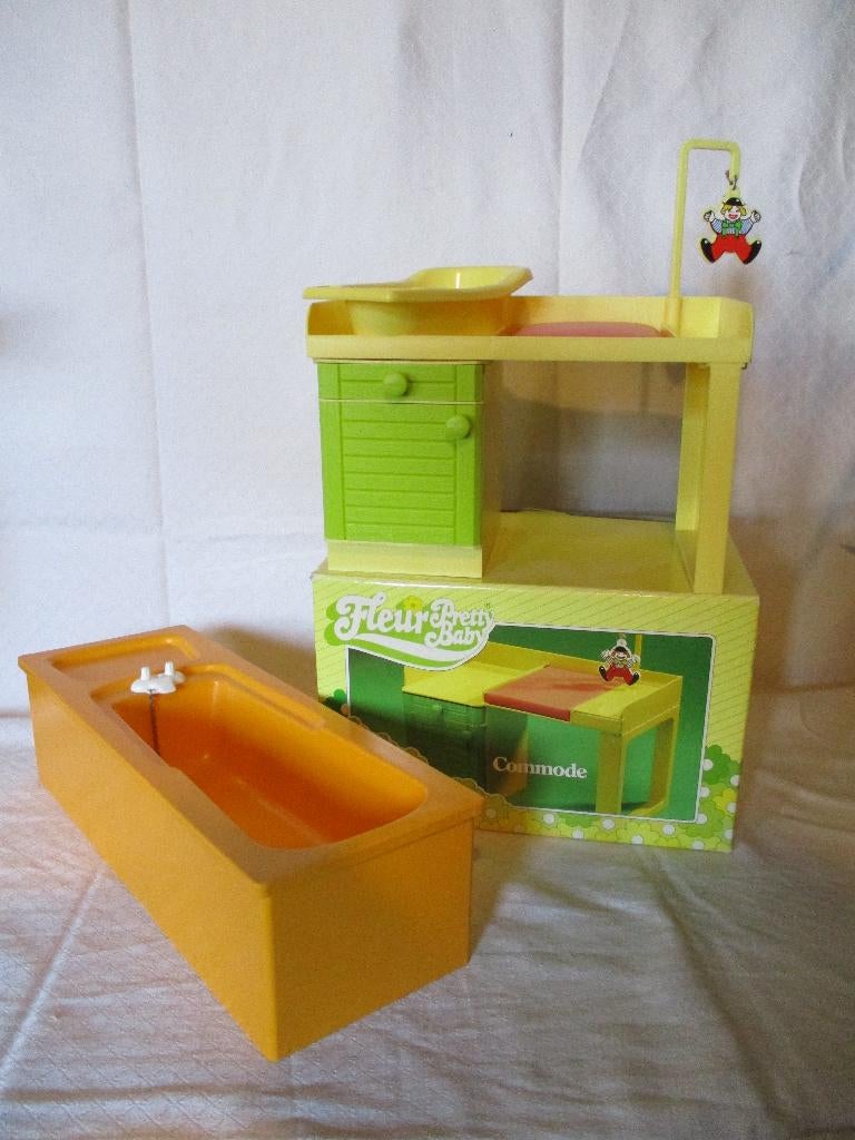(👉ﾟヮﾟ)👉 Vintage Fleur Commode 2318 & Sindy Bad ., Enlèvement ou Envoi, Utilisé, Accessoires