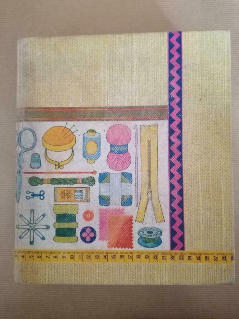 L'encyclopedie feminine des ouvrages - 1969, Ophalen of Verzenden, Gelezen